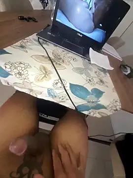 Snapshot of fucking_hard_live chatting on 26, 10, 2025 fucking hard live online show from 26, 10, 2025