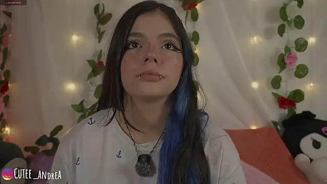 Snapshot of cutee_andrea chatting on 12, 7, 2026 cutee andrea online show from 12, 7, 2026