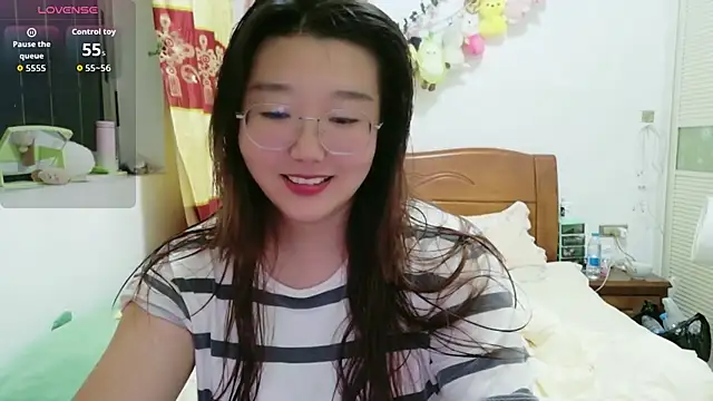Snapshot of sisi-maiden chatting on 13, 7, 2026 sisi-maiden online show from 13, 7, 2026