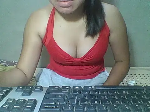 Skinny PinayGirljust18 online show from 20, 4, 2026