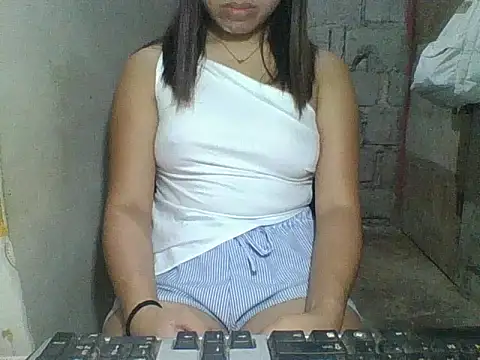 Snapshot of Skinny_PinayGirljust18 chatting on 17, 6, 2026 Skinny PinayGirljust18 online show from 17, 6, 2026