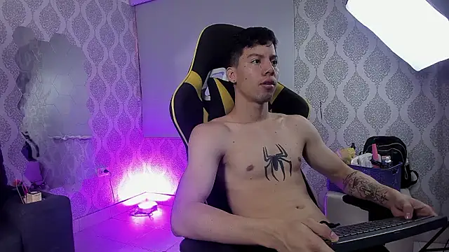 Snapshot of Twink_sensationx chatting on 18, 2, 2026 Twink sensationx online show from 18, 2, 2026