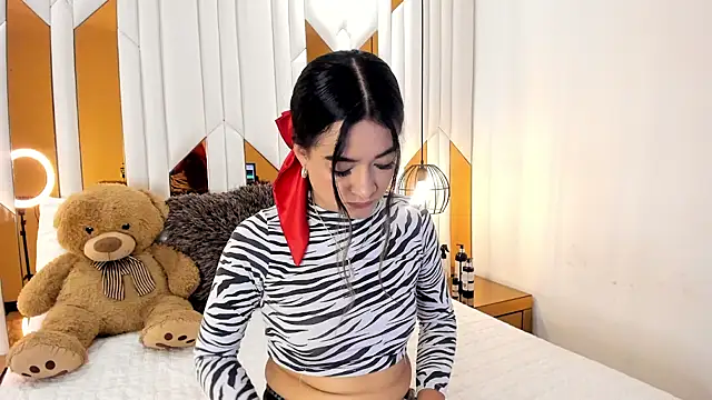 ValeriaPrado online show from 27, 10, 2025