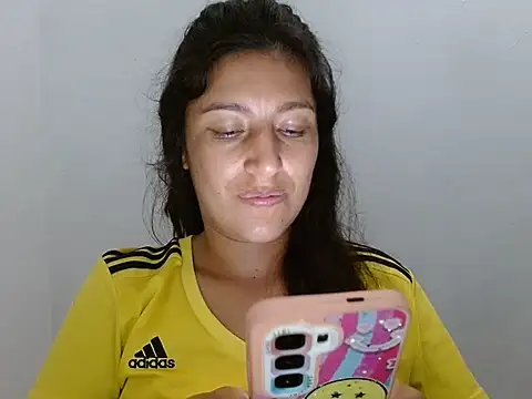 Snapshot of SarahFriendly chatting on 18, 6, 2026 SarahFriendly online show from 18, 6, 2026