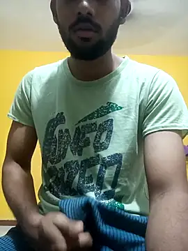 Snapshot of mayur_raaje chatting on 5, 5, 2026 mayur raaje online show from 5, 5, 2026