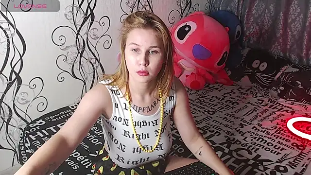 RoyAngela online show from 24, 9, 2025