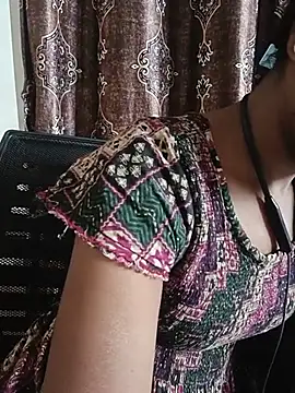 Snapshot of kavya-telugu84 chatting on 9, 7, 2026 kavya-telugu84 online show from 9, 7, 2026