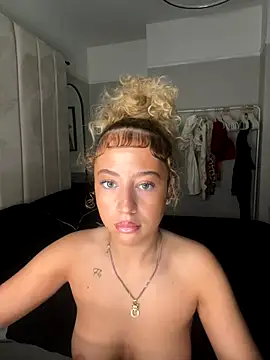 Aurorajadex online show from 10, 10, 2025