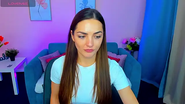 MyEllaLuvs online show from 25, 9, 2025