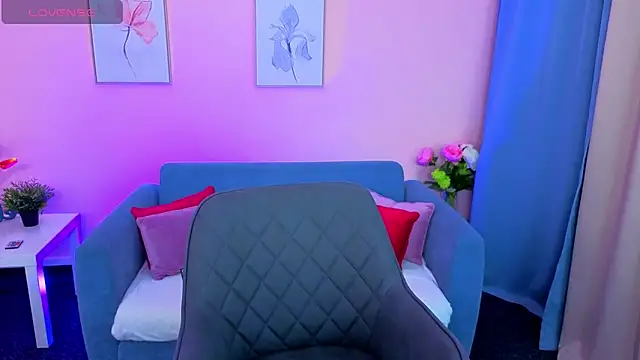 MyEllaLuvs online show from 27, 9, 2025