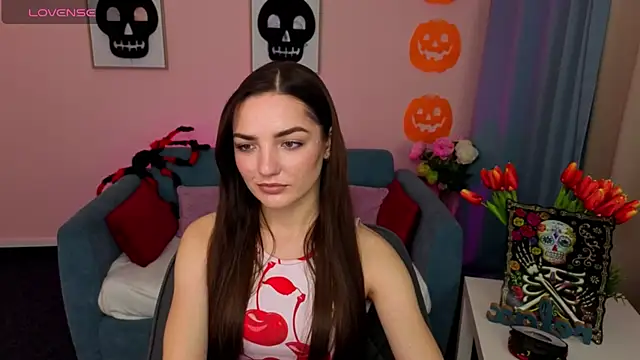 MyEllaLuvs online show from 26, 10, 2025