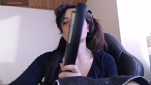 Skylar Serenity online show from 1, 12, 2025