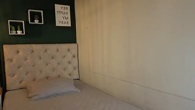 sky collinss online show from 2, 10, 2025