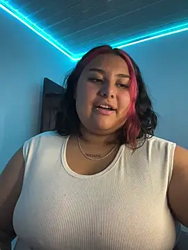 Snapshot of Nicky-222 chatting on 15, 10, 2025 Nicky-222 online show from 15, 10, 2025