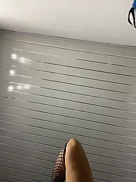 Snapshot of Nicky-222 chatting on 29, 11, 2025 Nicky-222 online show from 29, 11, 2025