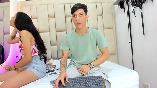 Snapshot of ZafiroAndFlynn chatting on 2, 6, 2026 ZafiroAndFlynn online show from 2, 6, 2026