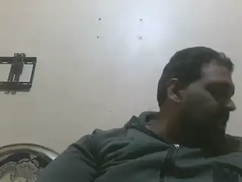 elpoop7305 online show from 18, 4, 2026