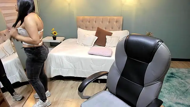 Miss Cataleya   online show from 7, 2, 2026