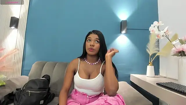 KendraChavez  online show from 24, 3, 2026