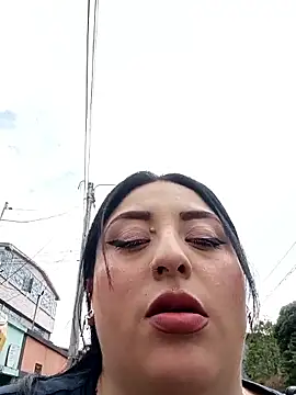 megan fox5 online show from 8, 10, 2025