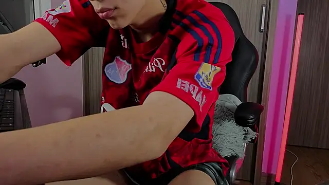 thomas  brandd1 online show from 15, 9, 2025