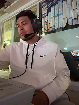 Snapshot of StrokingDaddy4 chatting on 1, 4, 2026 StrokingDaddy4 online show from 1, 4, 2026