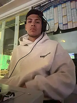 Snapshot of StrokingDaddy4 chatting on 3, 4, 2026 StrokingDaddy4 online show from 3, 4, 2026