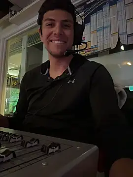 Snapshot of StrokingDaddy4 chatting on 6, 4, 2026 StrokingDaddy4 online show from 6, 4, 2026