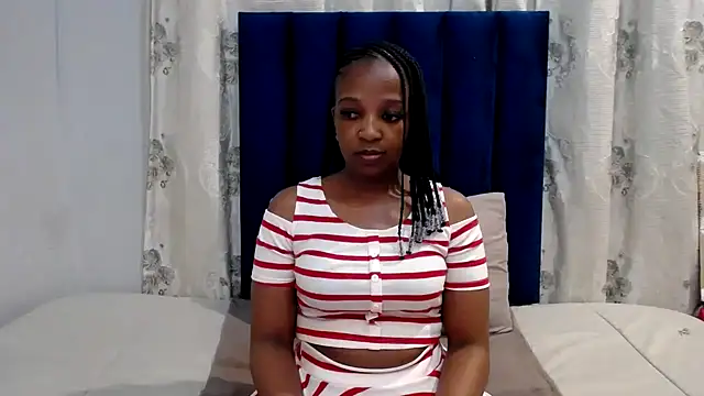 Snapshot of Pinkdollyg chatting on 8, 9, 2025 Pinkdollyg online show from 8, 9, 2025