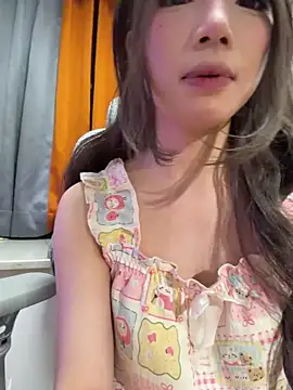 Snapshot of Yiyi-707 chatting on 23, 4, 2026 Yiyi-707 online show from 23, 4, 2026