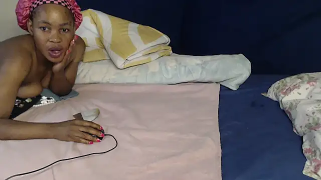 Snapshot of Sexy-Momo chatting on 16, 11, 2025 Sexy-Momo online show from 16, 11, 2025