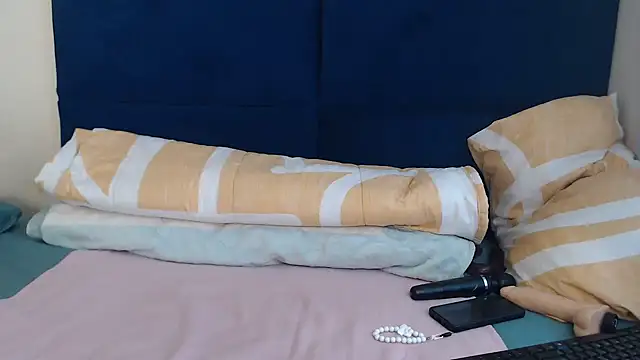 Snapshot of Sexy-Momo chatting on 19, 12, 2025 Sexy-Momo online show from 19, 12, 2025