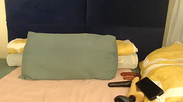 Snapshot of Sexy-Momo chatting on 19, 12, 2025 Sexy-Momo online show from 19, 12, 2025