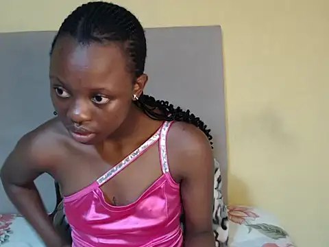 SexyKatLady18 online show from 15, 4, 2026