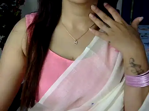 Rumi cute online show from 13, 4, 2026