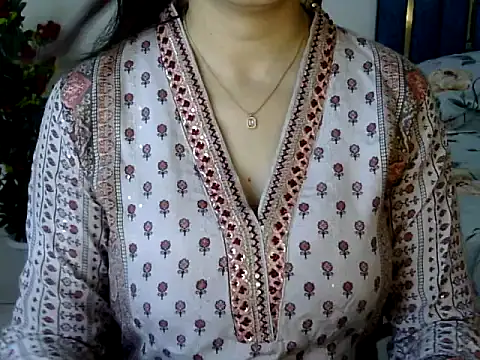 Snapshot of Rumi_cute chatting on 22, 4, 2026 Rumi cute online show from 22, 4, 2026