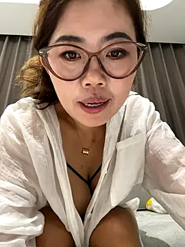feifei 521 online show from 18, 9, 2025