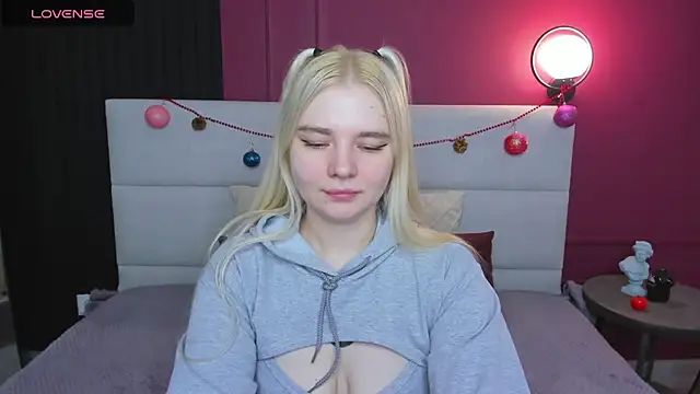 RuthBryant online show from 15, 12, 2025