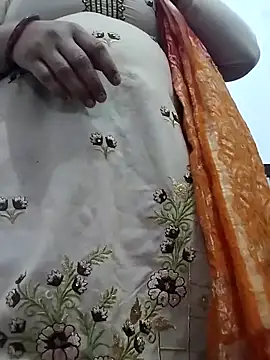 Snapshot of rani8008 chatting on 9, 3, 2026 rani8008 online show from 9, 3, 2026