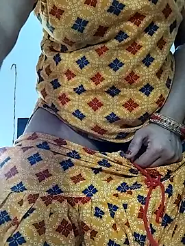 Snapshot of rani8008 chatting on 24, 3, 2026 rani8008 online show from 24, 3, 2026