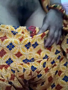 Snapshot of rani8008 chatting on 16, 4, 2026 rani8008 online show from 16, 4, 2026