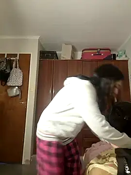 missapril0101 online show from 7, 4, 2026