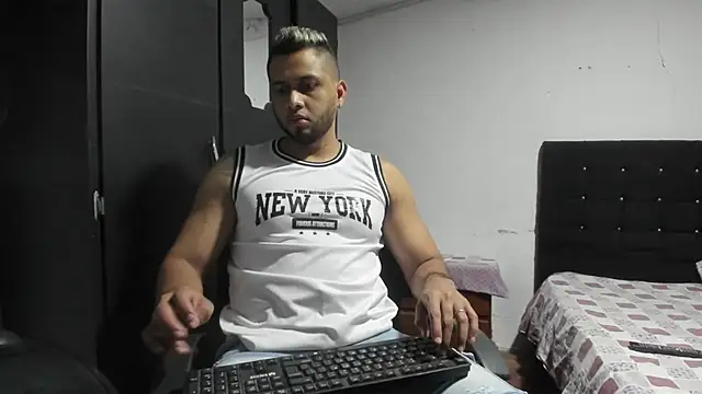 Snapshot of Ryan_xc1 chatting on 27, 6, 2026 Ryan xc1 online show from 27, 6, 2026