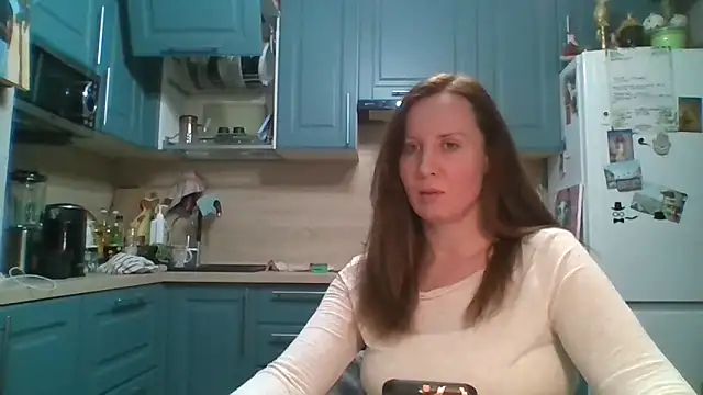 ALICAINWONDERLAND online show from 7, 4, 2026