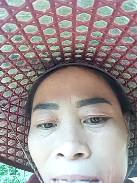 Snapshot of CoMay003 chatting on 11, 10, 2025 CoMay003 online show from 11, 10, 2025