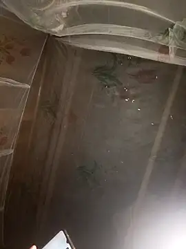 Snapshot of CoMay003 chatting on 15, 10, 2025 CoMay003 online show from 15, 10, 2025