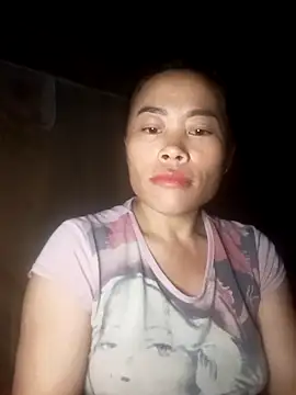 Snapshot of CoMay003 chatting on 18, 10, 2025 CoMay003 online show from 18, 10, 2025