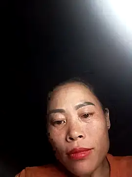 Snapshot of CoMay003 chatting on 19, 10, 2025 CoMay003 online show from 19, 10, 2025