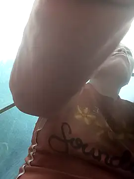 Snapshot of CoMay003 chatting on 20, 10, 2025 CoMay003 online show from 20, 10, 2025