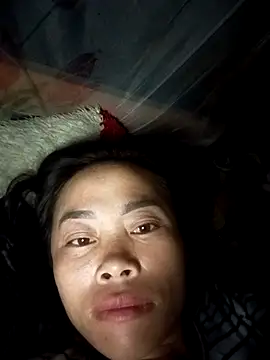 Snapshot of CoMay003 chatting on 21, 10, 2025 CoMay003 online show from 21, 10, 2025